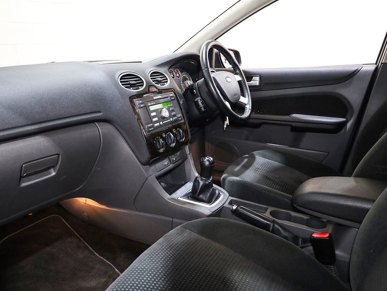 Used Ford Focus 2005 for sale - 76430470: Photo 11