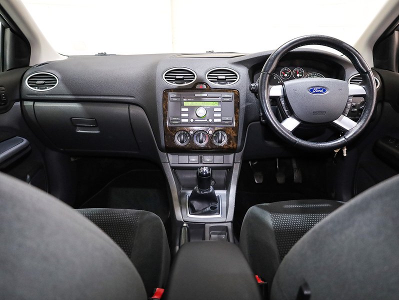 Used Ford Focus 2005 for sale - 76430470: Photo 13