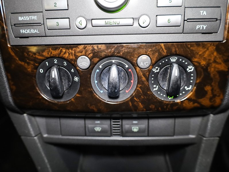 Used Ford Focus 2005 for sale - 76430470: Photo 19