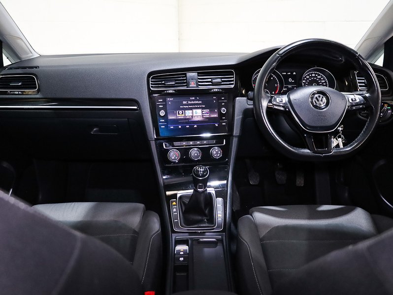 Used Volkswagen Golf 2017 for sale - 77422913: Photo 13