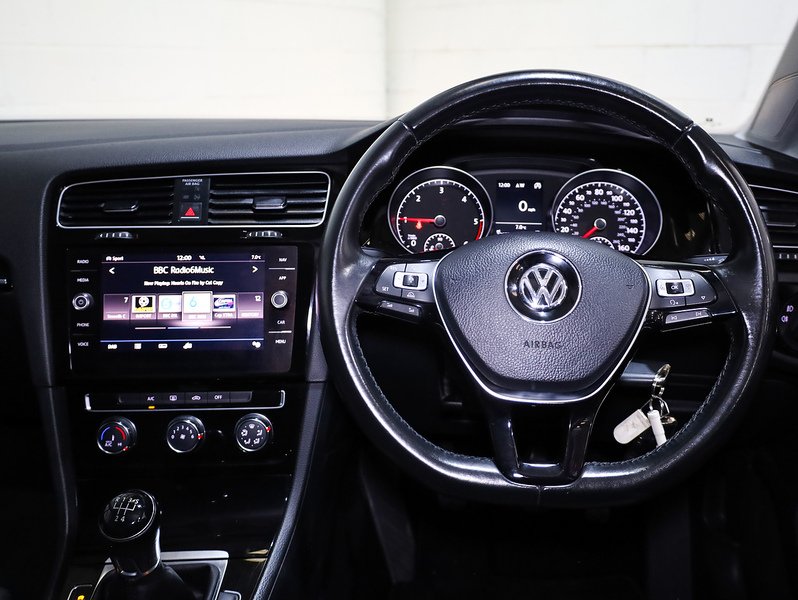 Used Volkswagen Golf 2017 for sale - 77422913: Photo 15