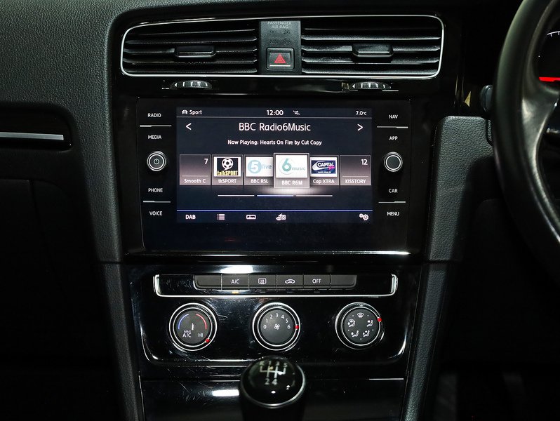 Used Volkswagen Golf 2017 for sale - 77422913: Photo 17