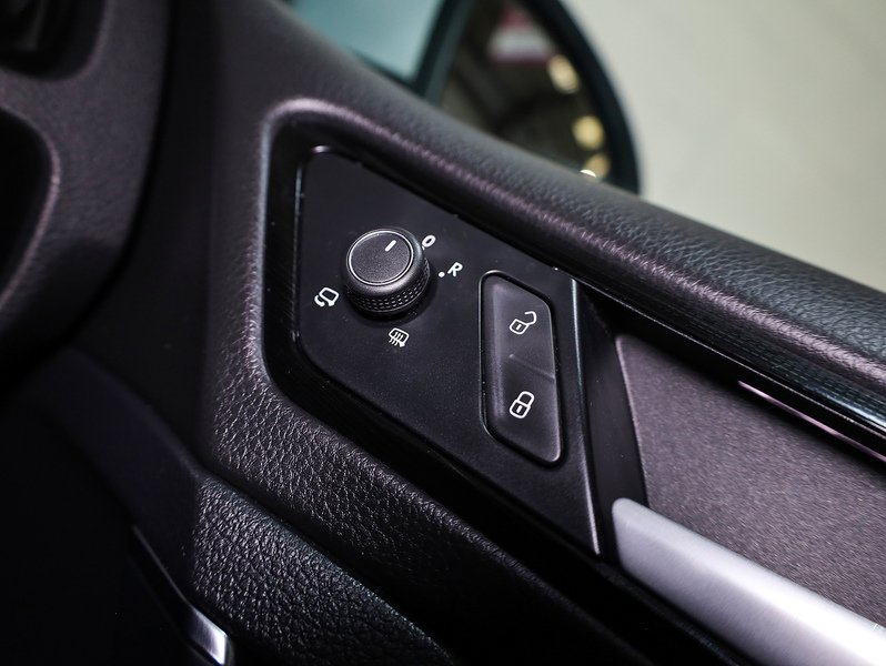 Used Volkswagen Golf 2017 for sale - 77422913: Photo 36