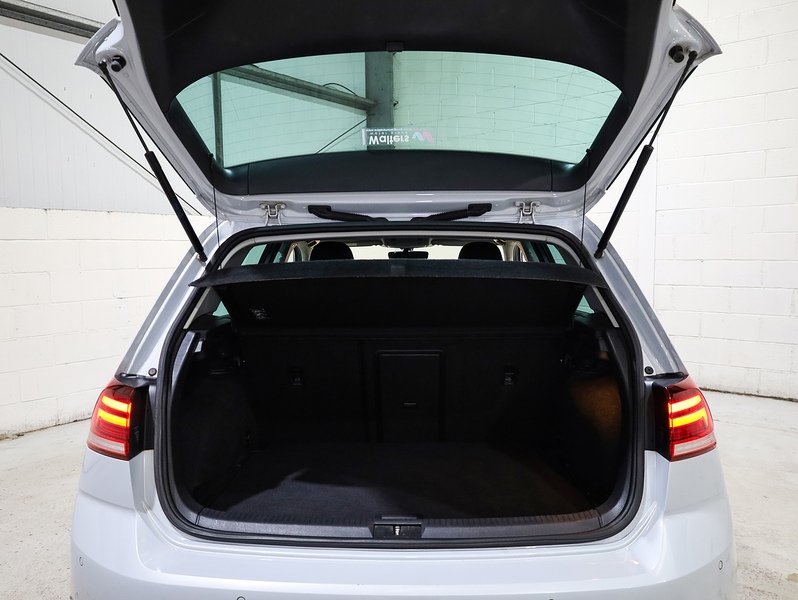 Used Volkswagen Golf 2017 for sale - 77422913: Photo 38