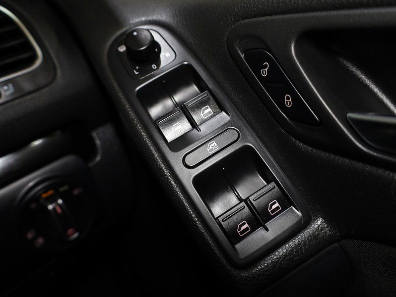 Used Volkswagen Golf 2011 for sale - 77423025: Photo 31