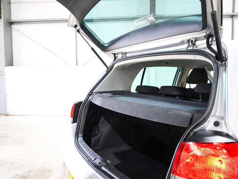 Used Volkswagen Golf 2011 for sale - 77423025: Photo 38