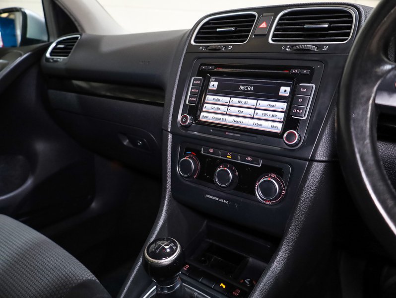 Used Volkswagen Golf 2011 for sale - 77423025: Photo 4