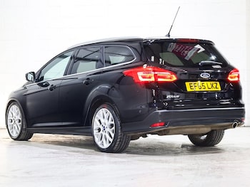 Used Ford Focus 2015 for sale - 76553605: Photo
