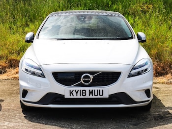 Used Volvo V40 2018 for sale - 78722679: Photo