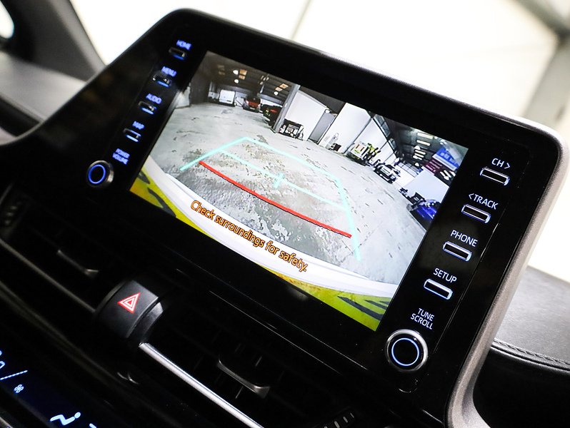 Used Toyota C-HR 2020 for sale - 76439440: Photo 24