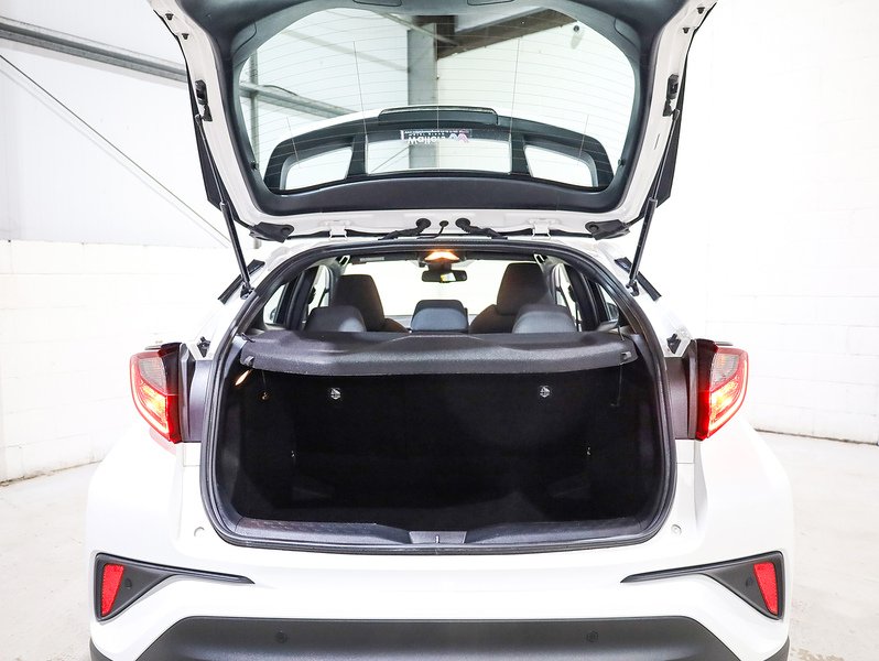 Used Toyota C-HR 2020 for sale - 76439440: Photo 44