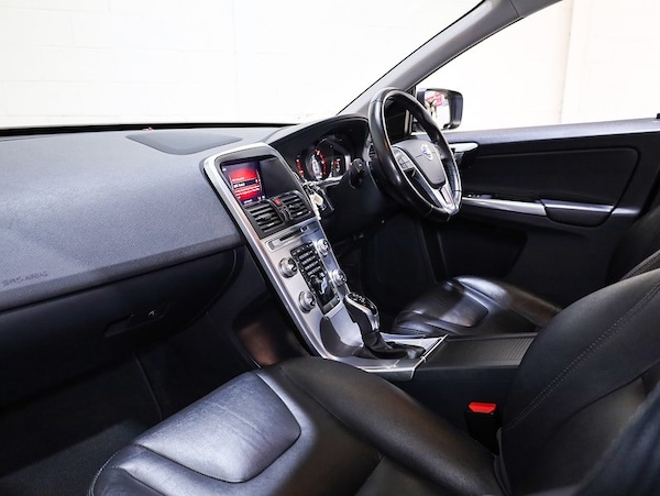 Used Volvo XC60 2017 for sale - 76171093: Photo 11