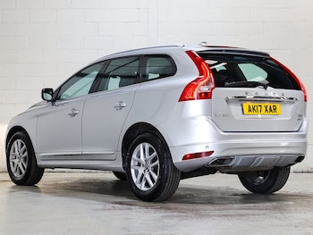 Used Volvo XC60 2017 for sale - 76171093: Photo