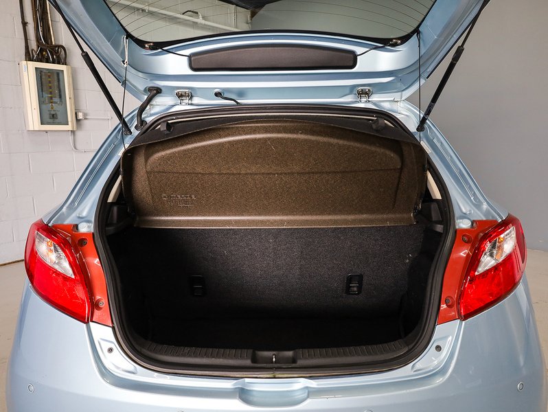 Used Mazda Mazda2 2012 for sale - 78140846: Photo 27