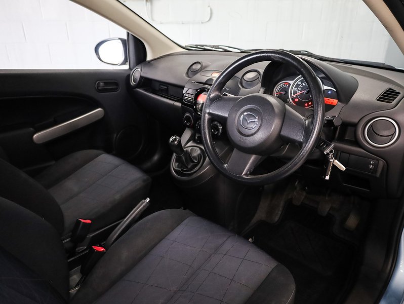 Used Mazda Mazda2 2012 for sale - 78140846: Photo 3