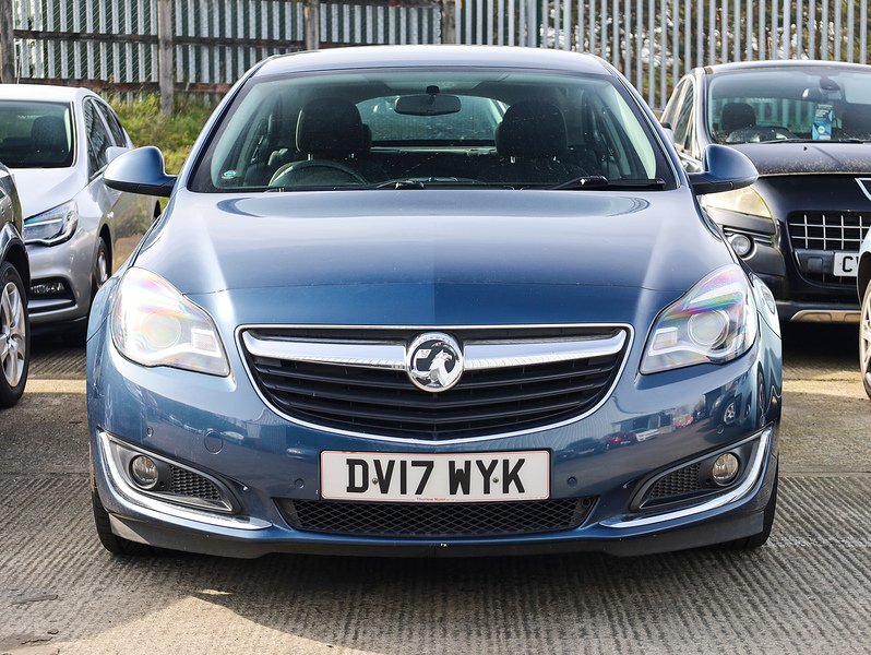 Used Vauxhall Insignia 2017 for sale - 77961597: Photo 1