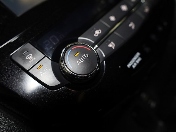 Used Nissan X-Trail 2015 for sale - 76093022: Photo 32