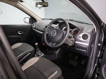 Used Renault Clio 2010 for sale - 78708960: Photo