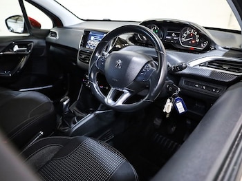 Used Peugeot 208 2019 for sale - 76173485: Photo