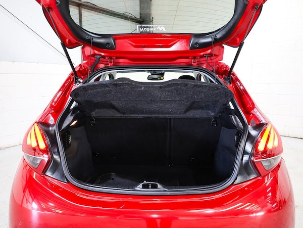 Used Peugeot 208 2019 for sale - 76173485: Photo 40