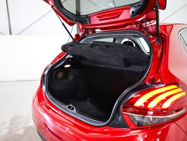 Used Peugeot 208 2019 for sale - 76173485: Photo 41
