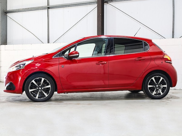 Used Peugeot 208 2019 for sale - 76173485: Photo 8