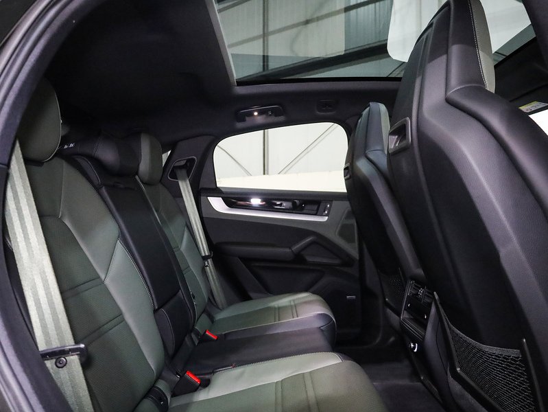 Used Porsche Cayenne 2023 for sale - 76665864: Photo 14
