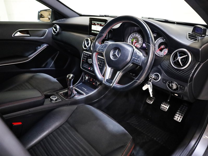 Used Mercedes-Benz A-Class 2013 for sale - 76098349: Photo 3