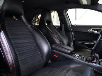 Used Mercedes-Benz A-Class 2013 for sale - 76098349: Photo 4