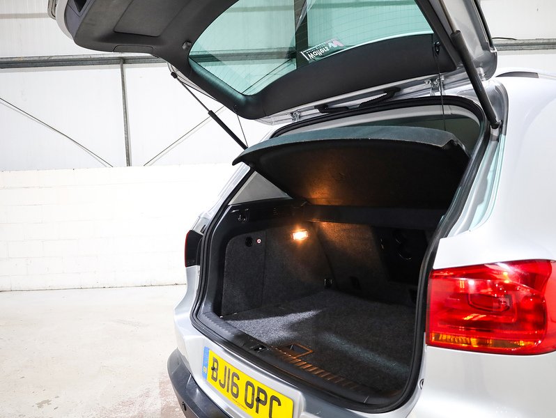 Used Volkswagen Tiguan 2016 for sale - 77234450: Photo 38