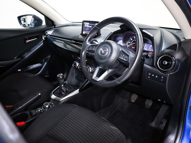 Used Mazda Mazda2 2018 for sale - 76663670: Photo 3