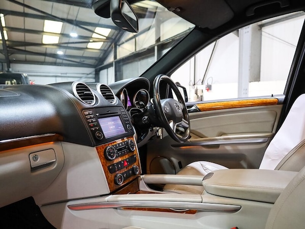 Used Mercedes-Benz GL-Class 2012 for sale - 73947433: Photo 13