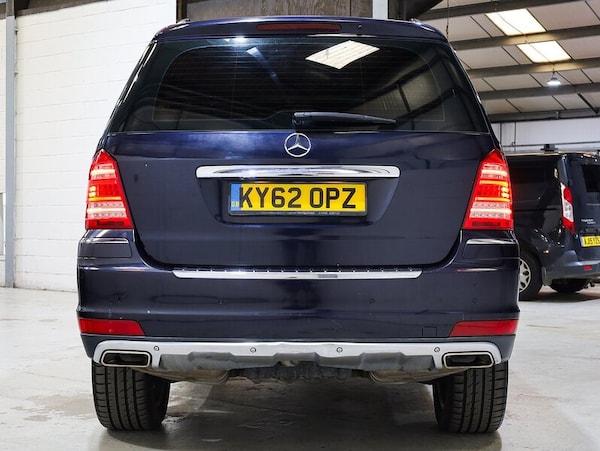Used Mercedes-Benz GL-Class 2012 for sale - 73947433: Photo 9