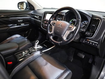Used Mitsubishi Outlander 2017 for sale - 75871611: Photo