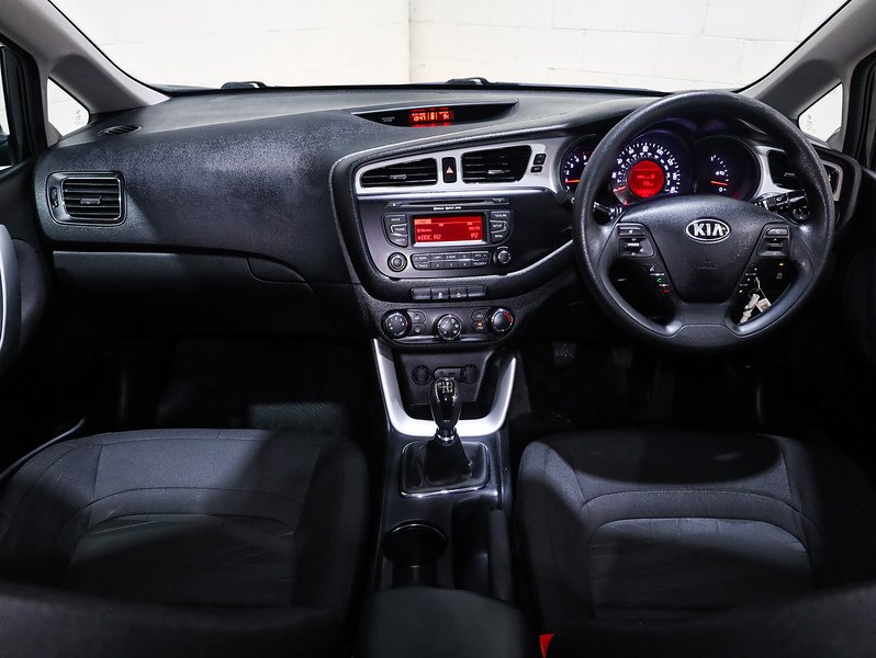 Used Kia Ceed 2018 for sale - 77730886: Photo 4