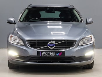 Used Volvo V60 2017 for sale - 78709134: Photo
