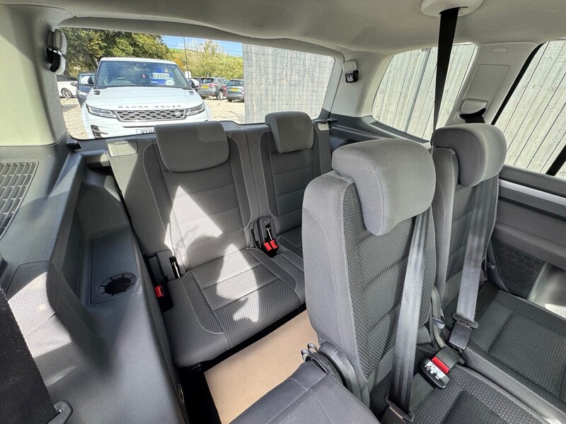 Used Volkswagen Touran 2015 for sale - 76180788: Photo 16