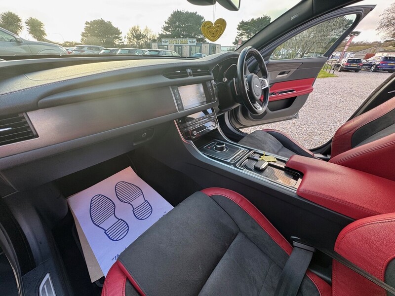 Used Jaguar XF 2019 for sale - 76982571: Photo 14