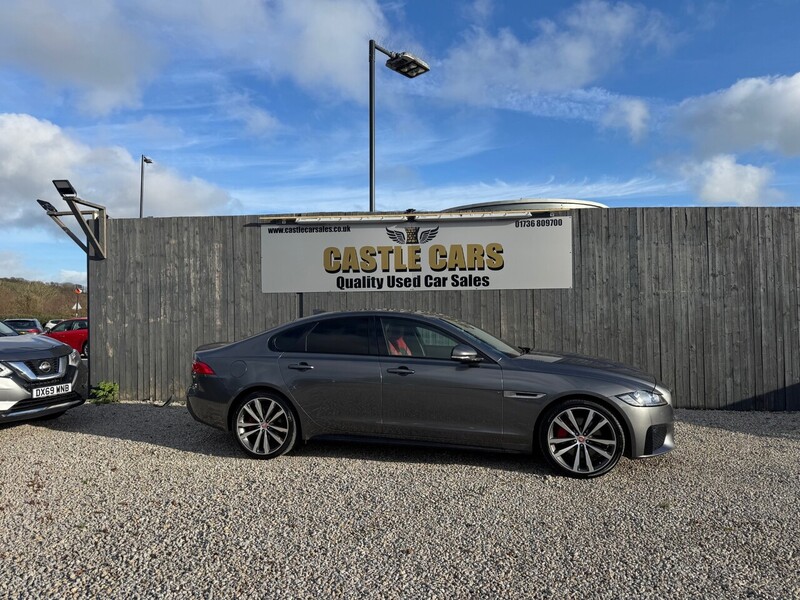 Used Jaguar XF 2019 for sale - 76982571: Photo 2