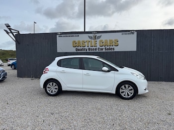 Used Peugeot 208 2013 for sale - 75974473: Photo