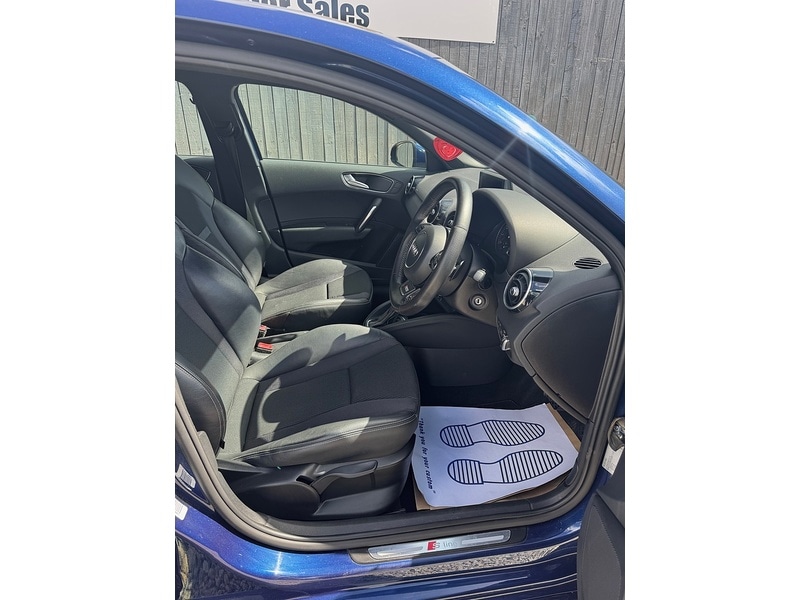 Used Audi A1 2013 for sale - 76605291: Photo 3