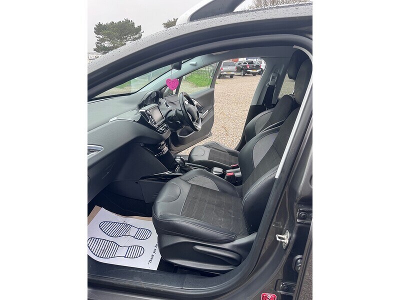 Used Peugeot 2008 2017 for sale - 77742417: Photo 17