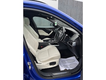 Used Jaguar F-Pace 2016 for sale - 75265345: Photo
