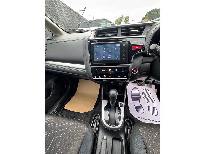 Used Honda Jazz 2017 for sale - 76320105: Photo 13