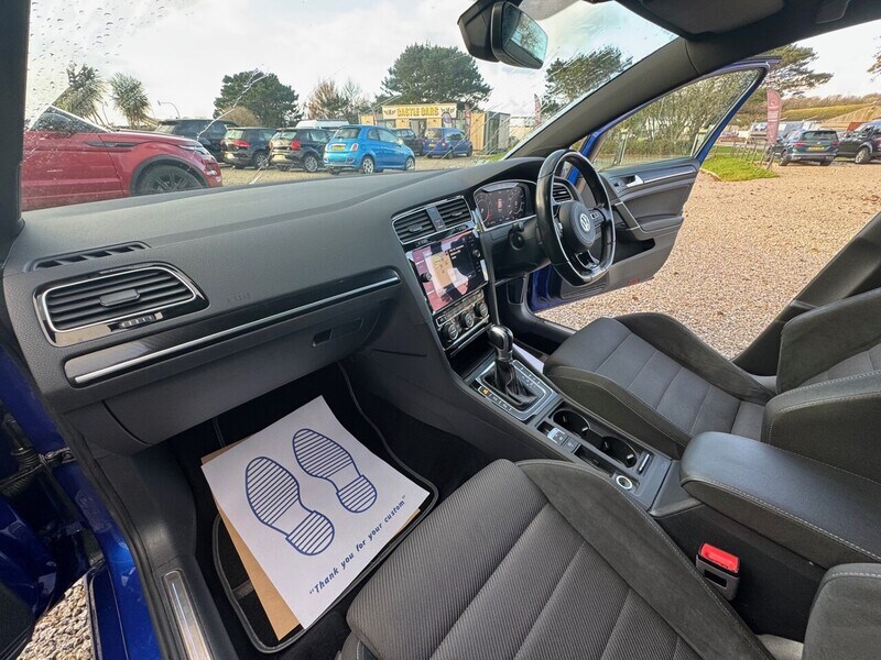 Used Volkswagen Golf 2018 for sale - 76665870: Photo 19