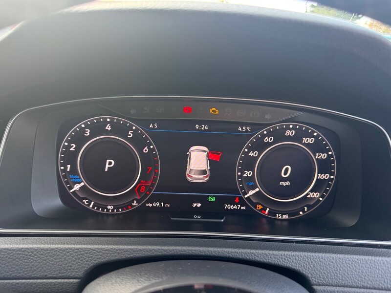 Used Volkswagen Golf 2018 for sale - 76665870: Photo 21