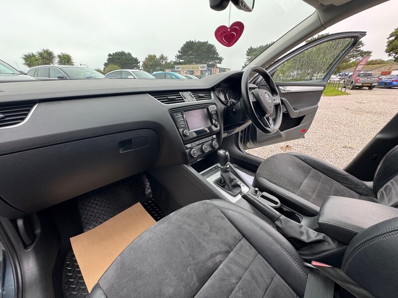 Used Skoda Octavia 2015 for sale - 76605295: Photo 17