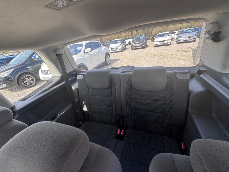 Used Volkswagen Touran 2011 for sale - 78016631: Photo 23