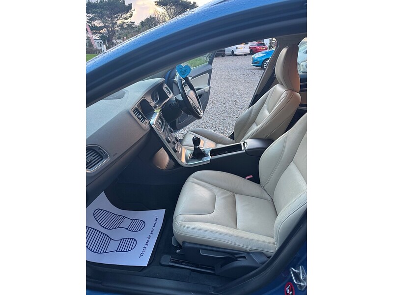 Used Volvo V60 for sale - 76829469: Photo 12