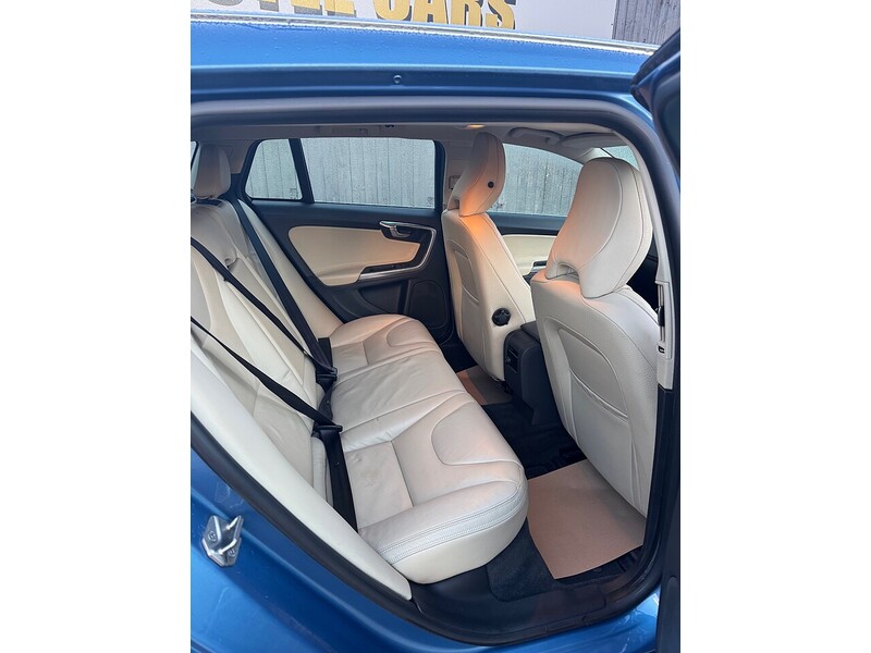 Used Volvo V60 for sale - 76829469: Photo 14